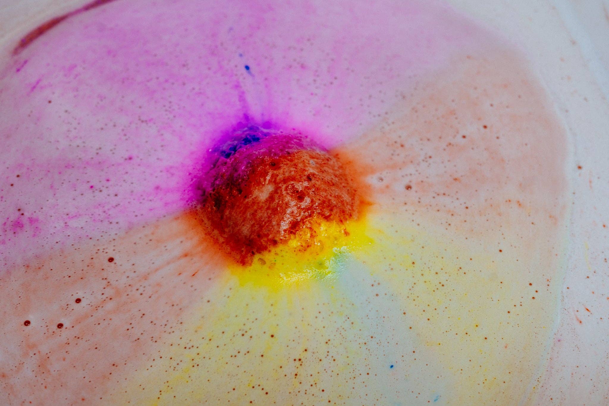 Scentish Magical Funland Bath Bomb - Bare and Bubbly Ltd
