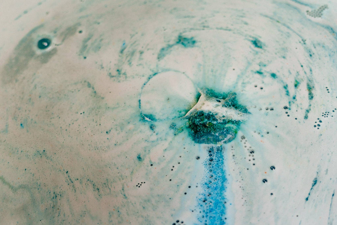 Scentish Deppth Bath Bomb - Bare and Bubbly Ltd