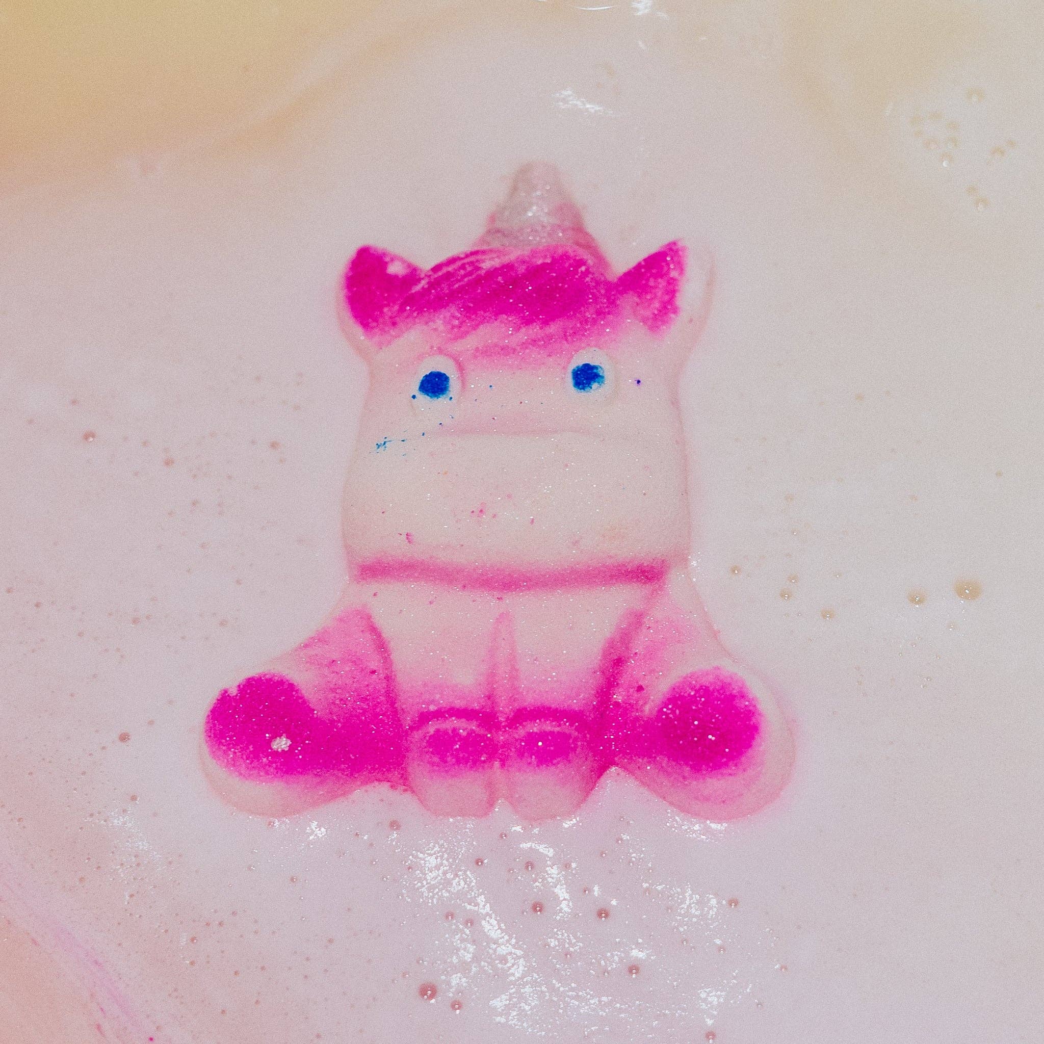 Scentish Unicorn Bath Bomb - Bare and Bubbly Ltd